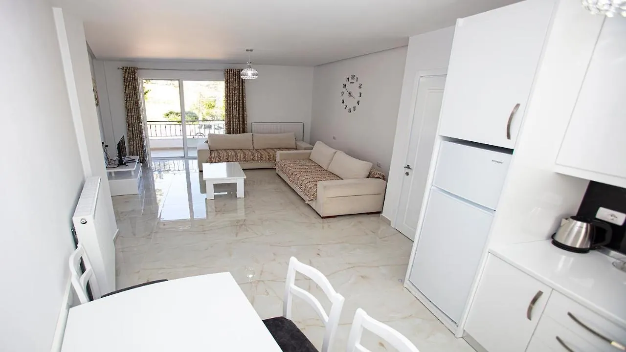 Korca Apartments  科尔察