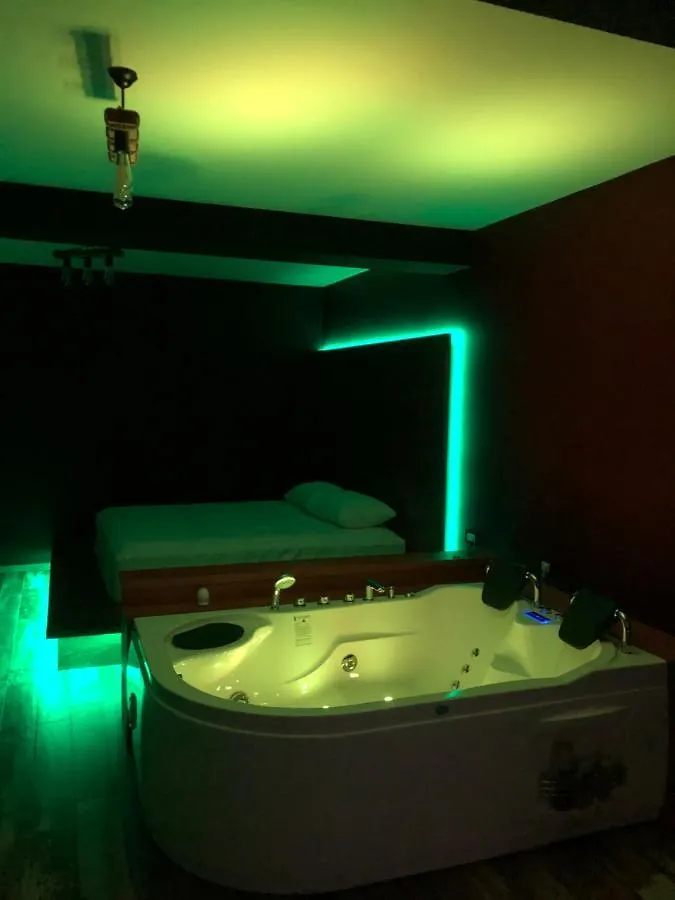 Korca Apartments 科尔察